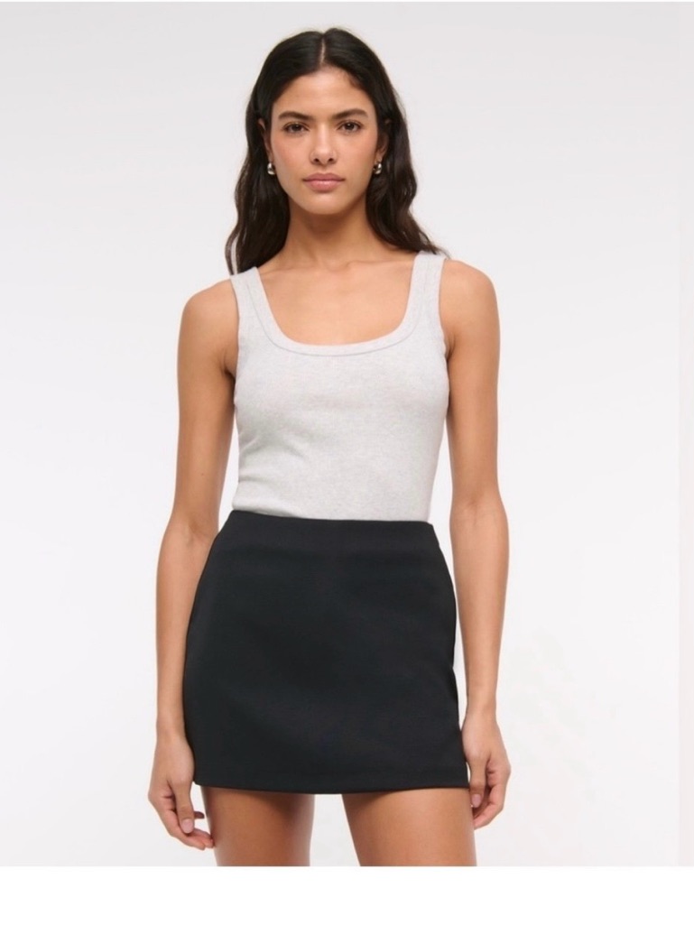 Abercrombie & Fitch Scarlett Mini Skort - Size Xs